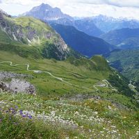 夏のドロミテ（２）チンクエトリ　ファルツァレーゴ峠