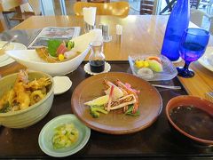久米島と沖縄本島（１０）久米島３日目のディナーは車海老御膳。マグロ。もずく餃子。島のおいしいものたちです。