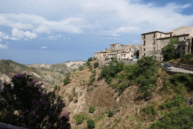 美しき南イタリア旅行♪　Vol.131(第5日）☆Stilo：イタリア美しき村「スティーロ」洞窟教会へ歩く♪