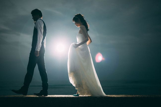 ~DAY1&DAY2<br /><br />初めて訪れるハワイで結婚式を挙げて来ました。<br /><br />夫(自分)→子連れの為、2度目・・。<br />妻→初婚<br />息子→6歳の年長<br /><br />家族3人レンタカーで海沿いドライブ、<br />ビーチめぐり、肉、と初ハワイを満喫しました。<br />妻は海外旅行に良く行ってますが、ハワイは初めてです。皆んな初めてのハワイ初心者丸出し旅です。<br /><br />この旅行記は夫(自分)目線の内容です。<br />女性目線(妻)の旅行記はそのうち掲載されます。<br />※妻は筆が遅いので・・。<br /><br />妻が旅行記書きました。<br />https://4travel.jp/travelogue/11400549