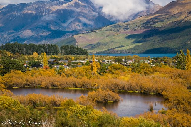 　ニュージーランド南島ドライブ旅行も残すところ、二日。この日はTe Anauから再び Queenstown に宿をとっているが、Queenstown に最初に入ったとき行けなかった Glenorchyまで足を延ばし、ロード・オブ・ザ・リングのロケ地 Paradise や、黄葉した柳の大群落があるGlenorchy Lagoon へ。