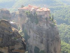 ギリシャ　カランバカからメテオラの修道院へ現地ツアーを利用