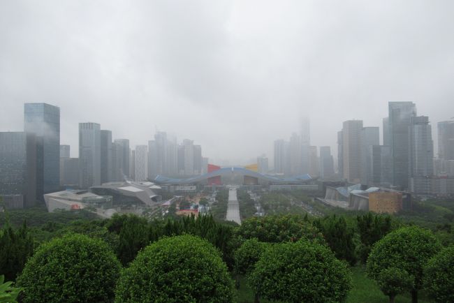 2018年9月始めに2日間で再び香港と深圳に行って来ました。<br />台風には直撃されませんでしたが、悪天候に悩まされた旅行となりました。<br />今回は深圳にも長く居ようと試みましたが…。