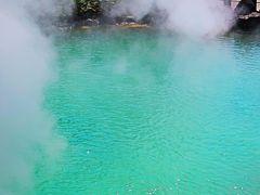 別府-7　海地獄　コバルトブルーの湯は98度　☆地獄の池では最も広い名勝