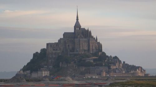 モン・サン・ミッシェルの見どころチェック②と名物のオムレツを