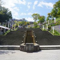 伊香保温泉から猿ヶ京・法師温泉の旅（一日目）～伊香保温泉は、群馬の三大温泉の一つ。シンボルの石段街から周辺散策のハイライトは、竹久夢二記念館。温泉饅頭の元祖、湯の花饅頭の食べ比べと、榛名神社にも足を延ばします～