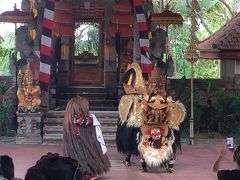 バリ島の伝統舞踊「バロンダンス」