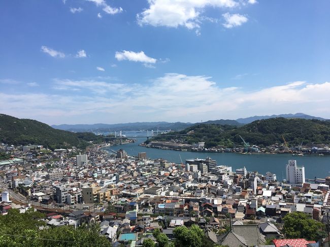 <br />今年の夏の旅行は、妹と私と娘で計画した「倉敷&amp;尾道 1泊2日の女子旅」です♪<br /><br />娘はいいとして、私達も「女子」と呼んでいいのかについては、本人も自覚してますのであまり突っ込まないで頂けるとありがたいです(^-^;<br /><br />この旅行は、6月生まれの私と娘の誕生日プレゼントとして妹が提案してくれたことから始まったのですが、行き先をなんとなく倉敷に決めてから出発までには色々な試練がありました(^-^;<br /><br />ほんとに当日の朝まで出発を迷ってたくらい、ギリギリの決断でしたが、結果どうなったのか～？？<br /><br /><br />よろしければお付き合いください♪<br /><br /><br /><br /><br />