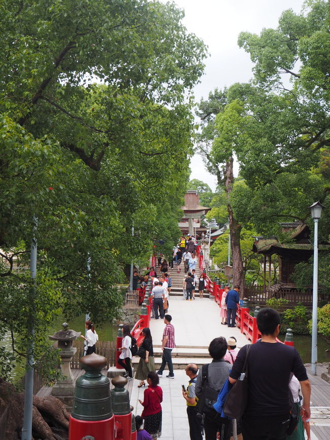 今年の家族旅行は3泊4日の九州旅行に行って参りました！(≧∀≦)<br />福岡→大分→宮崎→鹿児島をレンタカーで巡る日程にしたのですが、3日目は大分→宮崎→鹿児島を1日で移動したのでかなり運転が大変な感じになってしまいました(;_;)<br />それでも、美味しいご飯や素晴らしい景色を堪能し、思い出深い旅行となりました。<br />子連れ旅だったためエリアによっては写真を撮る余裕がなく物足りない旅行記になってしまっていたり、まとめてしまったりしてしまう部分もあるかと思いますが、よろしければぜひご覧になって頂けると嬉しいですっ(^O^)<br /><br />日程 9月13日～16日<br /><br />1日目<br />羽田空港→福岡空港→うどん平→キャナルシティ博多→博多石もつ鍋HAKATA109×109→ダイワロイネット福岡西中洲宿泊<br /><br />2日目<br />ダイワロイネット福岡西中洲→住吉神社→太宰府天満宮→日田→日田焼きそば想夫恋→豆田町散策→湯布院→金門坑。宿泊<br /><br />3日目<br />金門坑。→やまなみハイウェイ→宮崎→青島神社→鹿児島→SHIROYAMA HOTEL KAGOSHIMA（旧名：城山観光ホテル）<br /><br />4日目<br />SHIROYAMA HOTEL KAGOSHIMA（旧名：城山観光ホテル）→仙巌園→天文館むじゃき 白くま→鹿児島空港→羽田空港