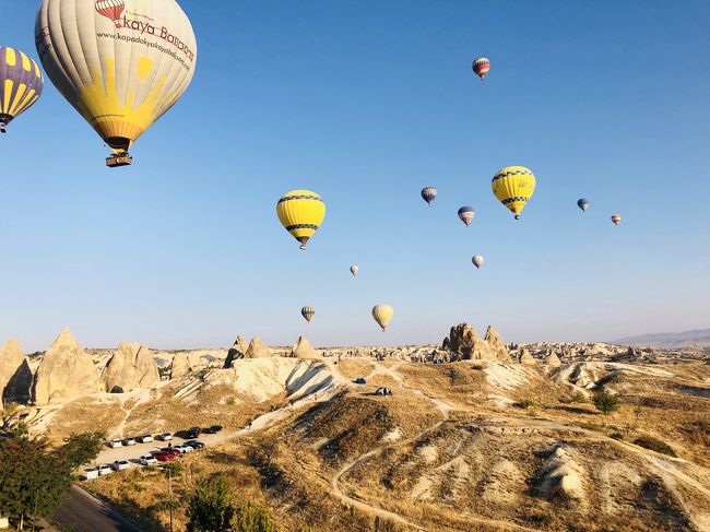 カッパドキアで気球ツアー そしてネコだらけ 18年9月10月世界一周特典航空券の旅8 カッパドキア トルコ の旅行記 ブログ By Ihさん フォートラベル