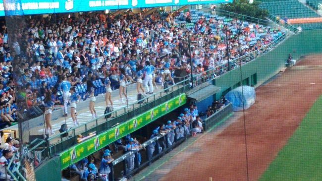 台湾のプロ野球を観戦するために、台北のお隣の新北に行きました。