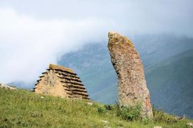 6 北オセチア共和国のツィミティ遺跡の旅: 北コーカサス4ヶ国(ダゲスタン、チェチェン、イングーシ、北オセチアーアラニア)の旅