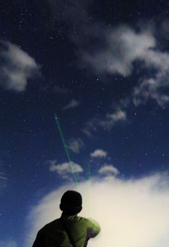 標高730ｍ！ナイトロープウェー！<br /> 闇夜に広がる満点の星は、絶景天体スポット。<br /> 街の光が届きにくい標高730ｍからは普段決して見ることのできない感動的な光景が広がります。<br />http://shizukuishi-kanko.gr.jp/event/article.php?p=95<br />より引用<br /><br />雫石プリンスホテル（Shizukuishi Prince Hotel ）は、岩手県岩手郡雫石町高倉山（1,409m）周辺にある、雫石スキー場・雫石ゴルフ場に隣接したスキーリゾートホテルである。<br />客室 室数266室・収容人員784人<br />温泉 雫石高倉温泉（屋根付温泉露天風呂）<br />雫石スキー場（ロープウェイ101人乗 930m 1基・ゴンドラ6人乗 3,227m 1本・リフト5本）<br /><br />雫石プリンスホテル　については・・<br />https://www.princehotels.co.jp/shizukuishi/<br /><br />雫石の観光については・・<br />http://www.town.shizukuishi.iwate.jp/fanclub/<br /><br />英語のmystery ミステリーは、ギリシア語の「ミューステリオン」を語源としており、神の隠された秘密、人智では計り知れないことを指している。 <br />（フリー百科事典『ウィキペディア（Wikipedia）』より引用）