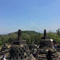 インドネシア世界遺産の旅　ボロブドゥール・プールでのくつろぎ・買い物へ　2/3