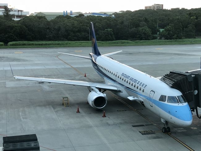 台中最終日です。<br />この日は早朝に起きてホテルを出発、空港に向かいます。<br />7月のバンコクの時もでしたが、日本へ帰国する飛行機搭乗記です。<br />意外と情報が少ない台中の空港及びマンダリン航空利用の参考になればと…。<br />それでは最終日の旅行記スタートです！