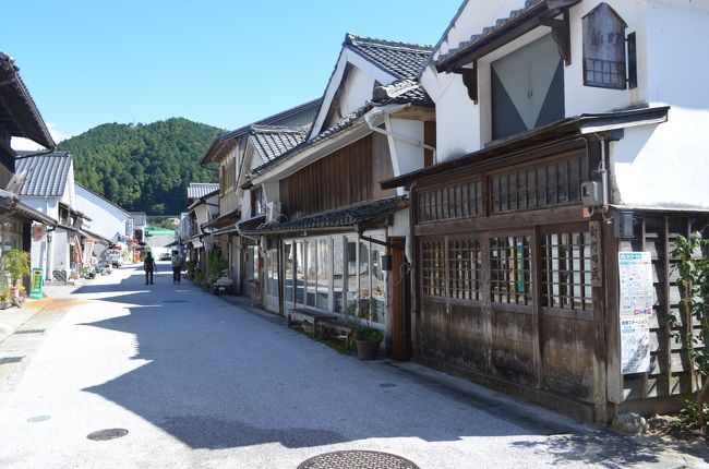 愛知県には、足助と有松の二か所が、重要伝統的建造物群保存地区（重伝建）に選定されています。<br />どちらも、再訪ですが、重伝建に選定される前でしたので、やはり選定されたかという感じで二か所を再訪しました。<br /><br />退院後、家でじっとしており、ストレス解消のためにも思い付きで出かけました。<br />ちょっと、天気が良すぎて汗だくになりましたが、久しぶりの街歩きを楽しみました。<br />