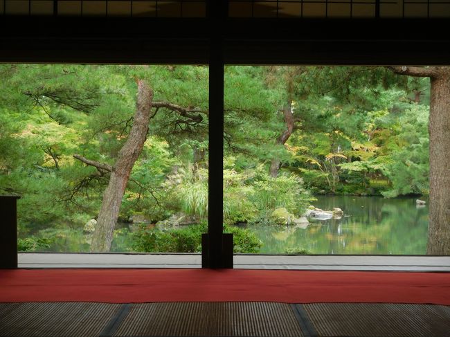 ほぼ1年ぶりに友人と連れ立って旅をしてきた。<br />今回の目的地は新潟!<br />体育の日を含んだ3連休という事もあり、ほぼ新潟を縦断する形での計画を組んだのだが。<br />台風25号が日本海側を北上するコースと相まってしまい・・・<br />さてさて無事に旅を満喫できるでしょうか?<br /><br />旅の2日目は新発田市内の観光へ!<br />影響が心配された台風25号も足早に去っていき、若干の風と空模様の不安定さこそ残ったものの、特に雨に降られることもなく。<br />さすが「俺は晴れ男!」と豪語してやまない我が友人のおかげ?!(笑)