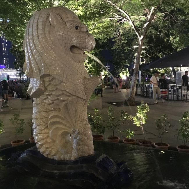 2回目のシンガポール旅。<br />半分仕事のため、観光は代表的なとこのみ!<br />