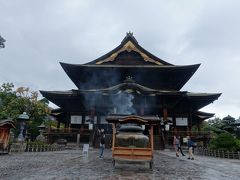 【難行苦行-長野お参りの旅、お寺と神社も参ったが脚と腰もマイッタ】②ありがたいのか怖いのか、翌朝のお朝時と御数珠頂戴まで。