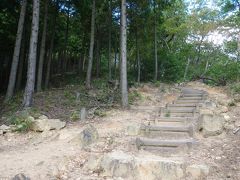 竹田城退城ルートは表米ルートを取る。一番きつい登山道でした。
