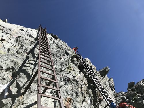 奥多摩探検隊、槍ヶ岳へ行く！２日目①《東鎌尾根と槍の穂先編》』長野県の旅行記・ブログ by jokaさん【フォートラベル】