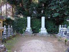 龍潭寺は井伊家ゆかりのお寺。初代から，直虎を経て，末代までの位牌やお墓があります。 