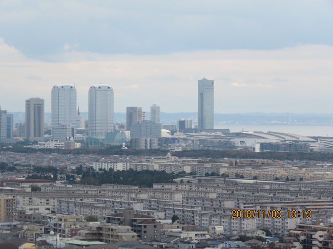 11月3日、午後1時過ぎに習志野市奏の杜にある高層マンションに住んでいる息子宅へ行きました。 ここから見られる風景を写真撮影しました。<br /><br /><br />*写真は午後1時20分頃の海浜幕張付近の風景