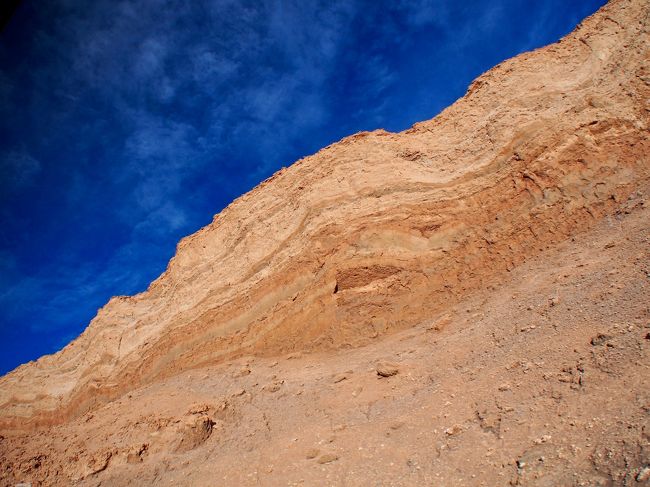 アンデス山脈を越えて、世界最高峰4000m超、天空の砂漠：『アタカマ砂漠』で美しい光景と、薄い空気に、くらくらでへろへろになる旅....#9「死の谷編」（サンペドロ・デ・アタカマ San Pedro de Atacama／チリ）