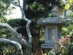 大宝寺　鎌倉へ　新羅三郎・源義光の墓所で知られる寺院　武田信玄の先祖。墓所ですがひっそりと建っていました。