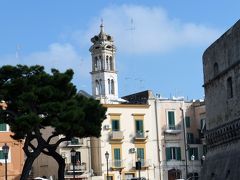 南イタリア、港湾歴史都市のバーリを観光