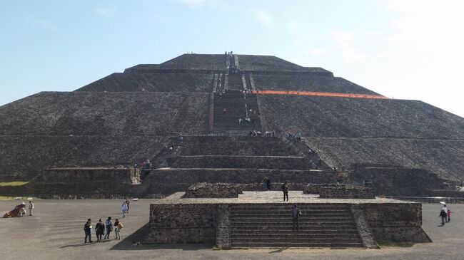 メキシコが誇る7つの世界遺産と感動の地巡り　3日目　テオティワカン・メリダ