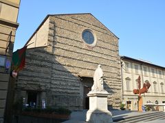 フィレンツェからルネッサンス文化の中心の街アレッツォ