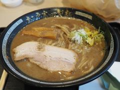 富田製麺の濃厚中華そばが食べたくて、木更津アウトレットへ