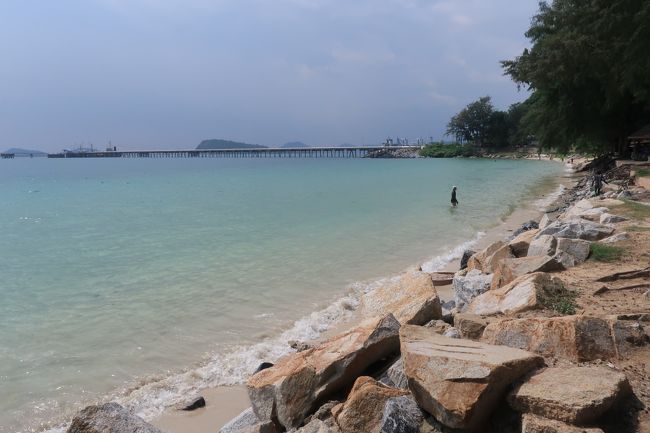 国慶節休暇タイ07★チョンブリーのサタヒップの海軍基地内にあるビーチへ　～Nangram Beach・Nangrong Beach～