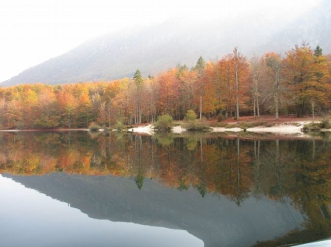 国境を越えてスロベニアのユリアン・アルプスへ<br />この日はウディネから3時間<br />スロベニアのボーヒン湖へ