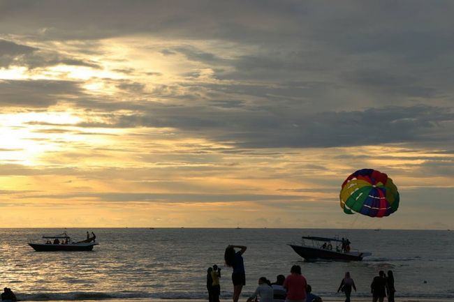 3泊4日のランカウイ島<br />こじんまりとしたリゾートなので<br />ビーチ沿いで<br />のんびりまったり。。。<br />大自然や動物に癒やされて。