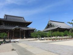 国宝に指定された高田本山専修寺を巡る