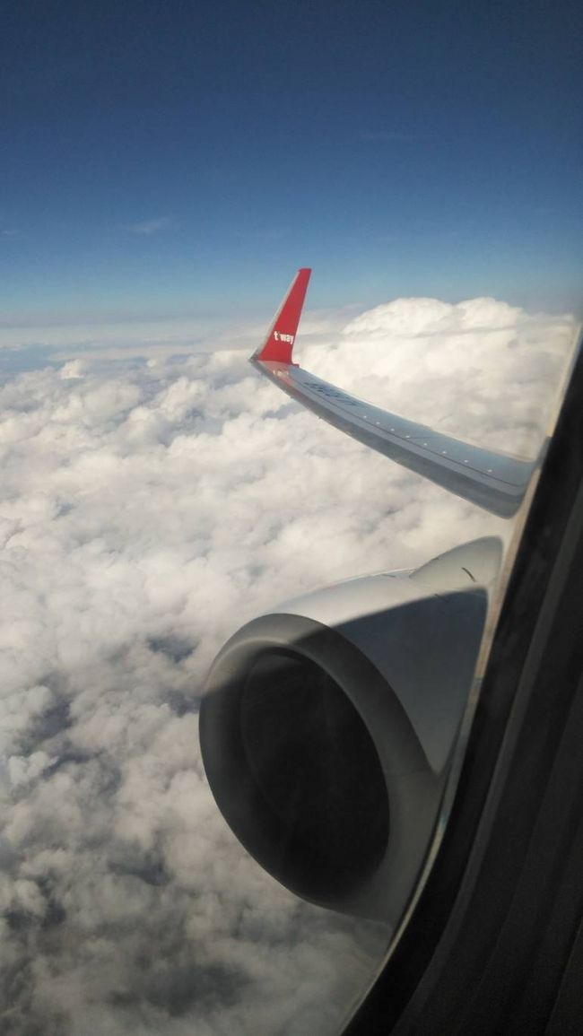 今回は一泊の弾丸で行って来ました。航空機チケットもホテルも初めてのエクスペディアで購入<br />焦ってポチしたので荷物料金がかかるなんて知らずに出かけて「あー」今更勉強になりました。<br />今回も参考書は(笑)皆さんの旅行記を参考にしてます。<br />