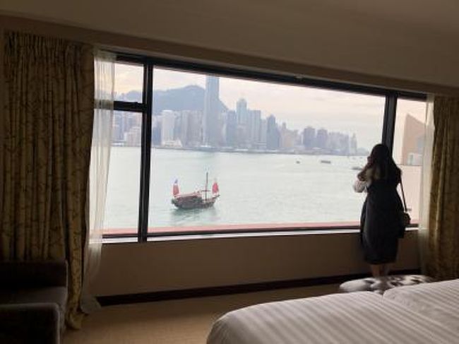 大学生の娘と二人で香港へ。<br />以前、何気なく手にした旅行会社のパンフレットにインターコンチネンタル香港のロビーが。<br />そのロビーから見える大パノラマな夜景の写真が忘れられず、宿泊は絶対インターコンチネンタル香港にしよう！と決めていました。<br /><br />また、アフタヌーンティーや飲茶などの食事や、足マッサージ、ショッピングなど、母娘が楽しめる女子旅を楽しんできました♪<br /><br />結果、何もかも予想を大きく上回るクオリティー！<br />感激の連続!香港、最高でした。<br />大満足の旅行になりました！