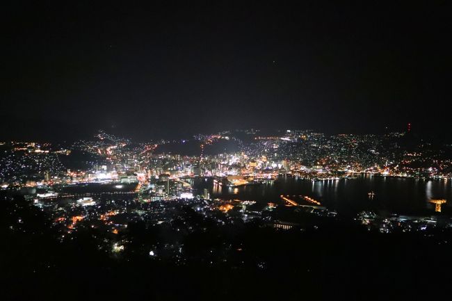長崎県に行ったことがなかたので、ふと思いつき、行くことに!<br /><br />行き先はどこにしようかな~と悩んだ結果、決めた行程はこちら。<br /><br />1日目:セントレア→島原→雲仙温泉<br /> 島原市散策<br /> 宿泊:雲仙温泉 福田屋<br />2日目:雲仙温泉→長崎市<br /> 雲仙地獄散策<br /> 長崎市内観光<br /> 宿泊:長崎BWプレミアムコレクション<br />3日目:長崎市内観光<br /> 宿泊:長崎BWプレミアムコレクション<br />4日目:長崎市→長崎空港→セントレア<br /><br />3日目は、長崎市内観光<br />見所がたっぷりとあるので丸一日しっかりとスケジュールに入れました。<br />大浦天主堂はじめ、どこを見ても興味深く面白かった。<br />さらに、初めての長崎ちゃんぽんのおいしさに感動し、<br />夜は稲佐山の夜景に感動し、想像以上に愉しめました。<br />一人旅だったので、退屈しないか?と行く前は心配していましたが、<br />退屈する暇なんて何もなかった。<br />見所が多すぎて、駆け足でまわったので、今度来たら、じっくりと見てみたい。