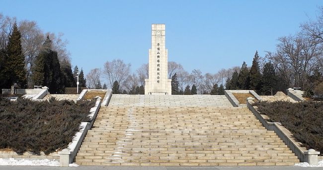 今回、瀋陽に宿泊して、初めて撫順の平頂山へ行きました。<br />その後、高鉄で大連へ。<br />近郊の金州にも行きました。<br />大連に2泊して、上海経由で羽田へ戻ってきました。<br />大連から東京への直行便より、上海経由の方が安いです。<br /><br />今回は、撫順では、平頂山事件の虐殺現場（平頂山記念館）を訪問調査しました。生存者の娘婿さんのヒアリングも行いました。<br />以前から、満州国・関東軍については、研究してきましたが、現地で調査を行うと、さらにインパクトがありました。<br />大連へ移動した後は、金州へ2度目の訪問を行いました。<br />南山古戦場や龍王廟万人抗遺跡などを訪ねました。<br /><br /><br /><br /><br />