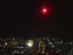 12/24セブ旅行中の方に告ぐ... 12/25 0時 空を見てください 赤い火の玉が見られるハズです