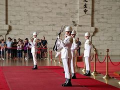 台湾(台北・高雄)5泊6日［4］…絶対おすすめの魯肉飯&衛兵交代式