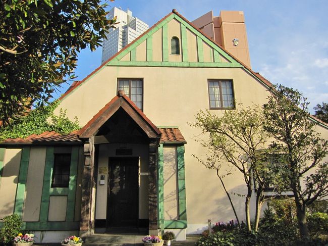 築地散策 トイスラー記念館 カトリック築地教会 築地本願寺 波除神社 築地場外市場など 築地 東京 の旅行記 ブログ By 温泉大好きさん フォートラベル