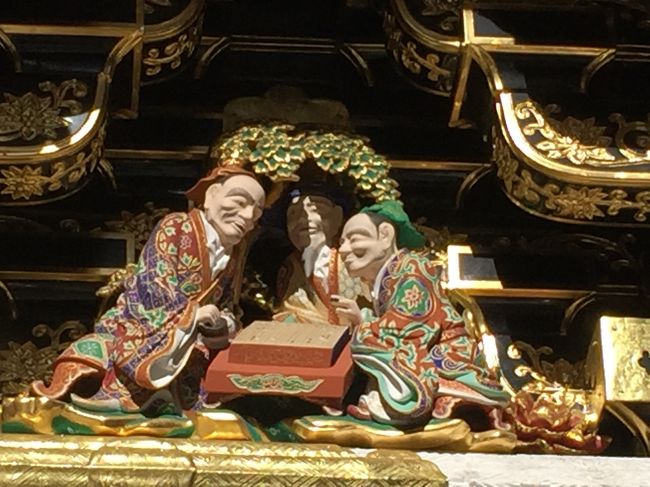 『碧い眼に映った日光 外国人の日光発見』井戸桂子、下野新聞社、2015、を読みながら、世界遺産日光の二社一寺を6時間かけて歩いてきました。<br />明治時代、日光を発見したのはまず最初にイギリス人とフランス人でした。<br /><br />ご参照。<br />https://www.nikkotoshogu.com/html/kosu/sekai.html