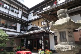 優雅な避暑バカンス♪　Vol.15　草津温泉：旅館は日本らしい風景で人気♪