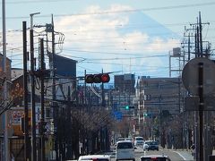 1月2日、上福岡駅から見られた富士山