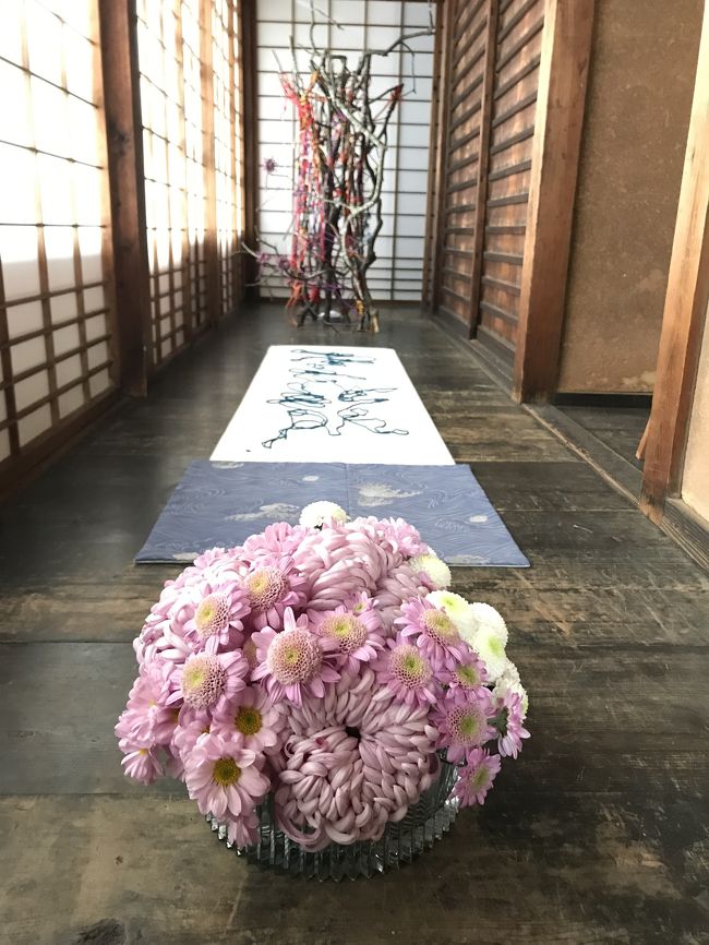 東福寺参拝の際にうっかり足を伸ばさなかった雲龍院。<br /><br />朱書きの小筆で写経ができるのも良い！と行ってきました。