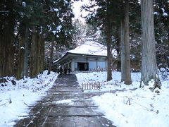 湯治場の花巻大沢温泉と平泉中尊寺。