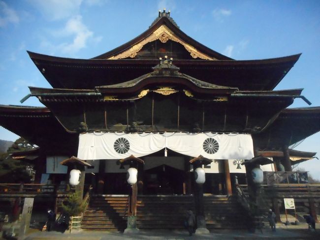 長野駅に着いた後は善光寺に行きました。